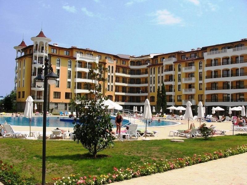 Royal Sun Holiday Apartments ซันนีบีช ภายนอก รูปภาพ