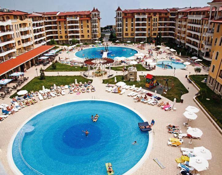 Royal Sun Holiday Apartments ซันนีบีช ภายนอก รูปภาพ