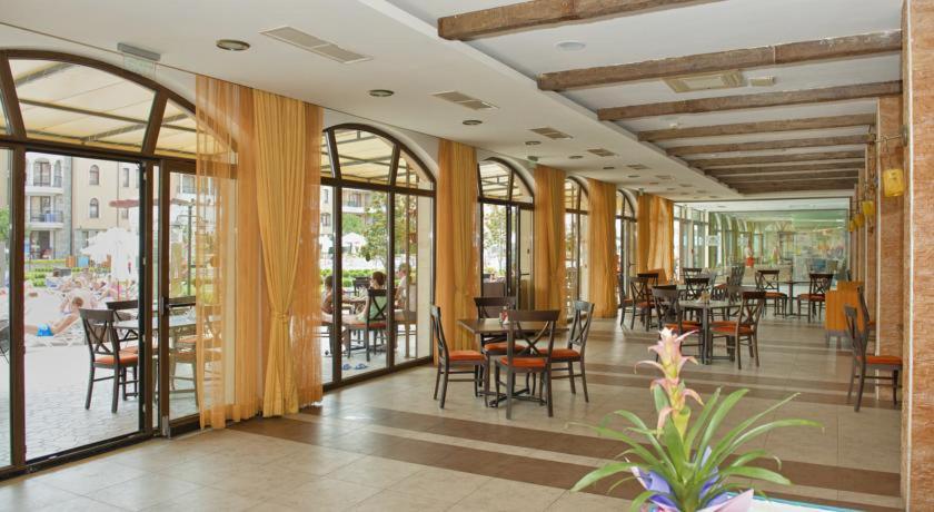Royal Sun Holiday Apartments ซันนีบีช ภายนอก รูปภาพ