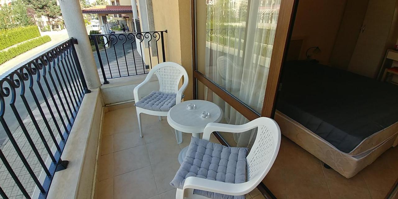 Royal Sun Holiday Apartments ซันนีบีช ภายนอก รูปภาพ