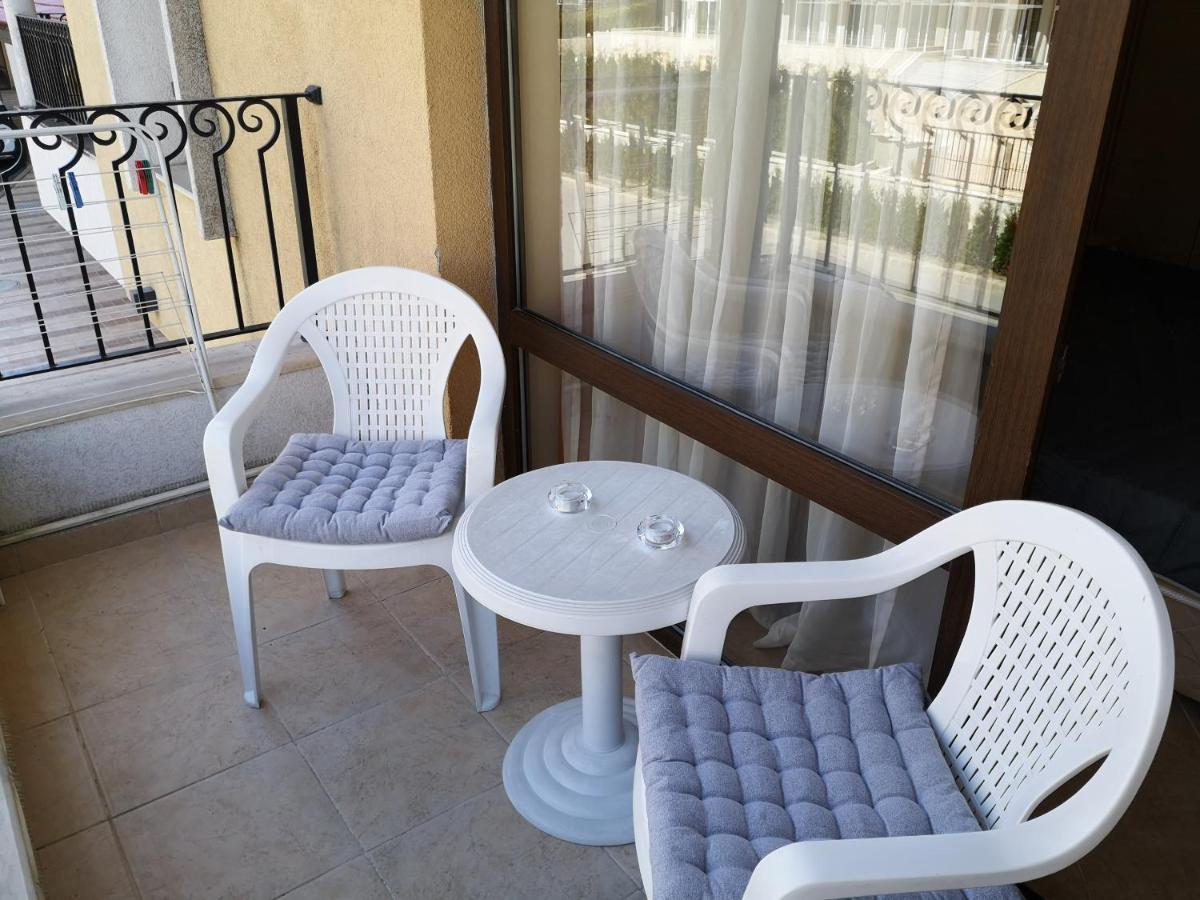 Royal Sun Holiday Apartments ซันนีบีช ภายนอก รูปภาพ