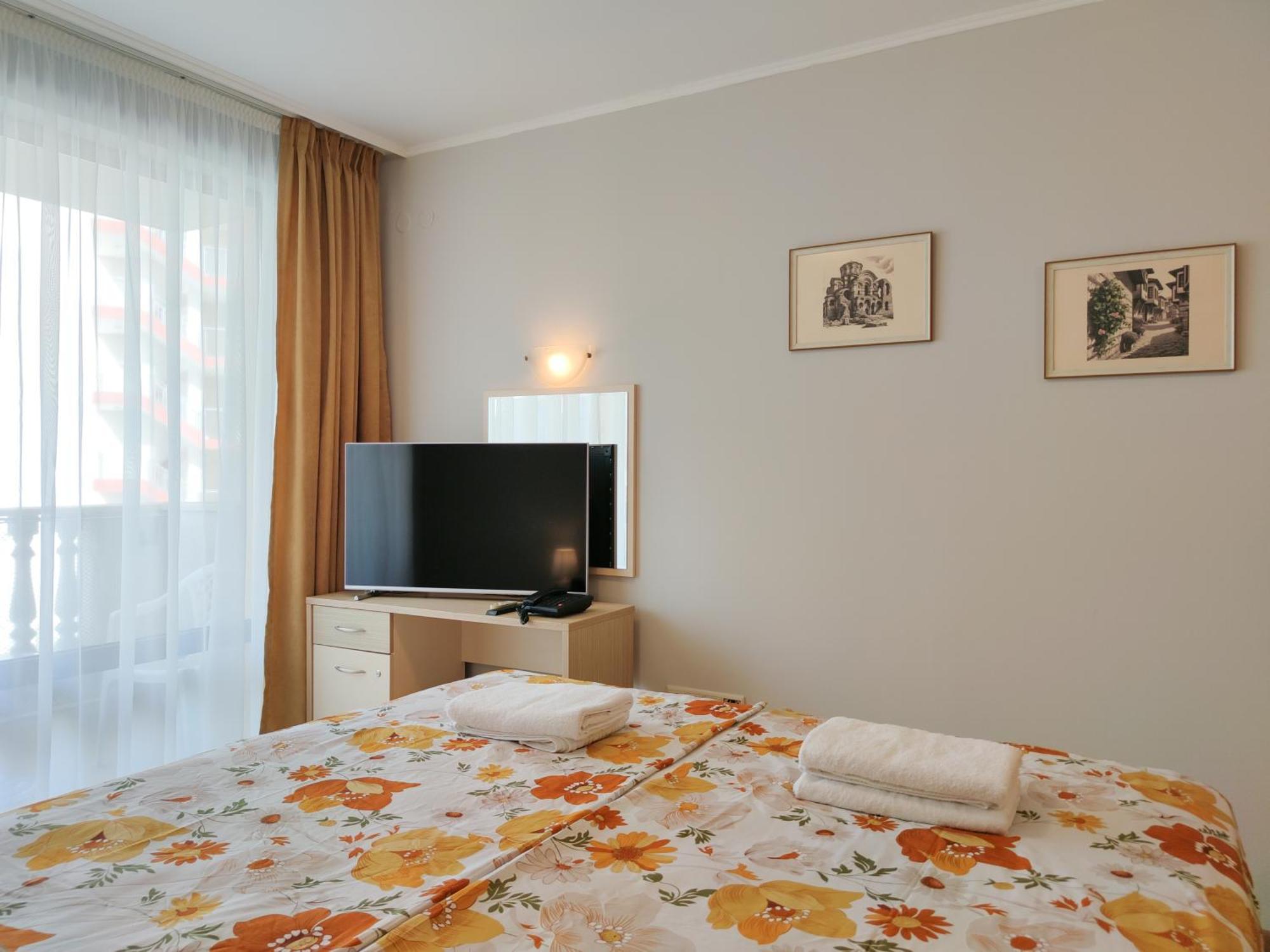 Royal Sun Holiday Apartments ซันนีบีช ภายนอก รูปภาพ